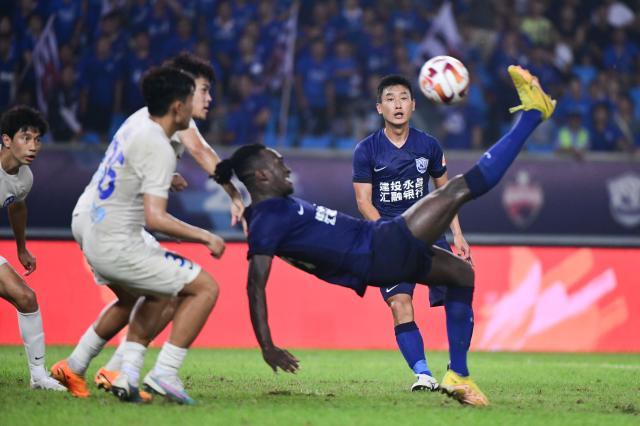 开云体育官方在线-【中超】奥乌苏倒勾王鹏林良铭进球 沧州2比1大连人