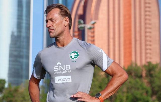 开云体育官方在线-沙特奔赴沙迦 雷纳德：我深信可以带着入场券返回！